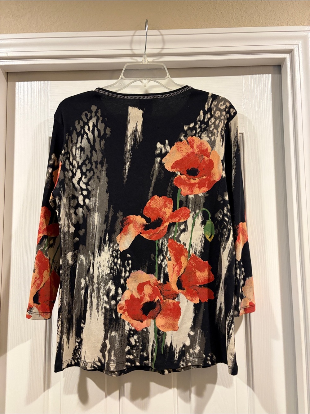 Jess & Jane Long-Sleeve Scoop Neck Top with Orange Floral Poppies new size S - Picture 4 of 5